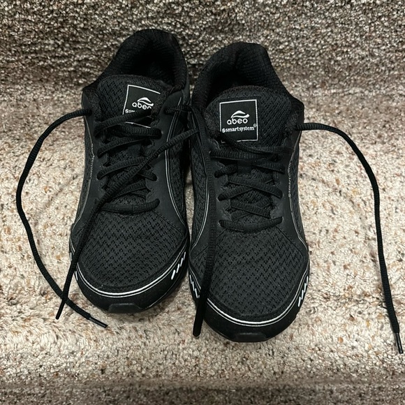 abeo tennis shoes